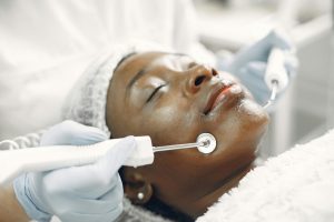 5 Best Dark Spot Treatments for Brown Skin (Clinically Proven 2026)