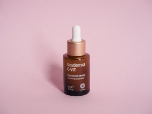 Best Vitamin C Serum for Dark Spots 2026: Fades Spots in 4–12 Weeks