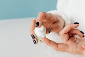 Hyaluronic Acid Benefits: The 8-Week Timeline That Actually Works